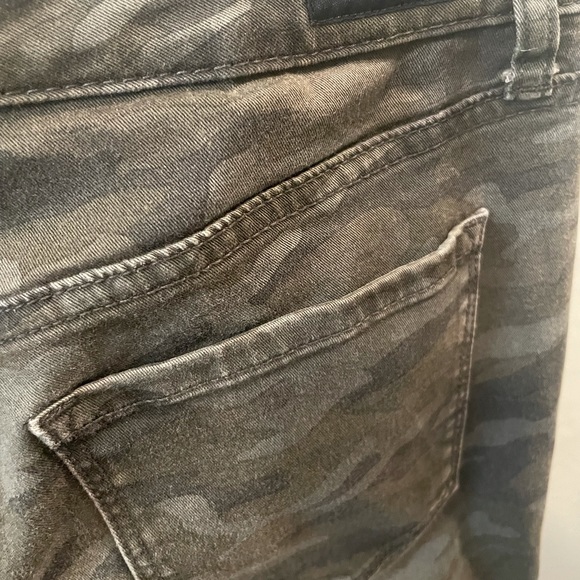 Level 99 Pants - Picture 6 of 9